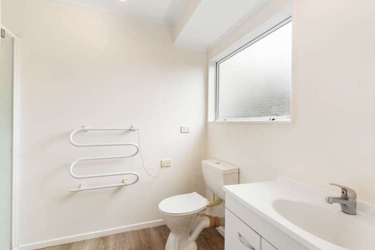 75b George Crescent Buckland_12