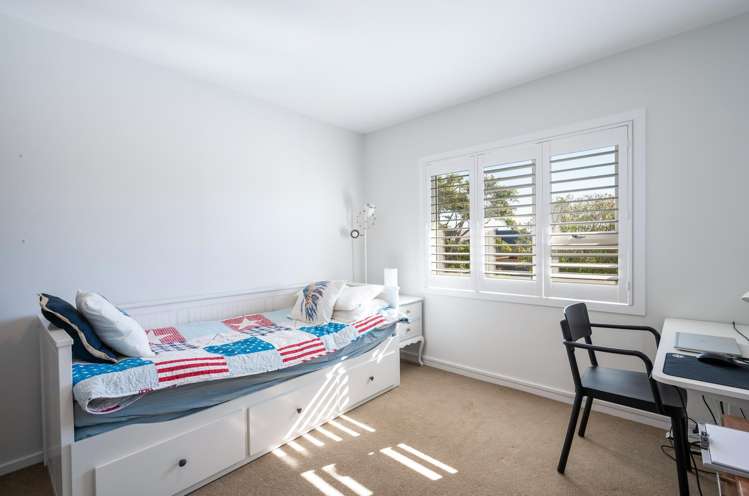 33 Marlborough Crescent Richmond_21