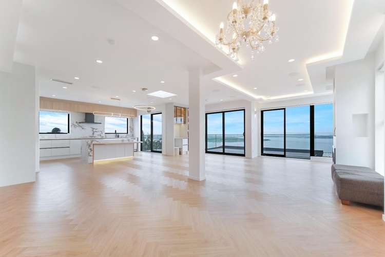 328A Hillsborough Road 1687_1