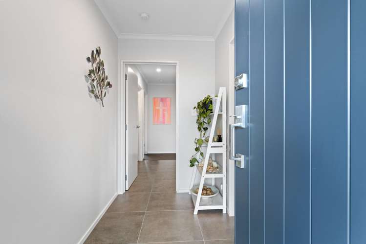 28 Catalina Crescent Burleigh_8