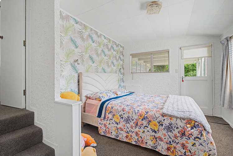 3 Crown Reef Pauanui_11