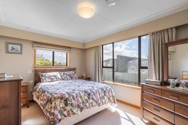 144 Derwent Crescent Glengarry_8