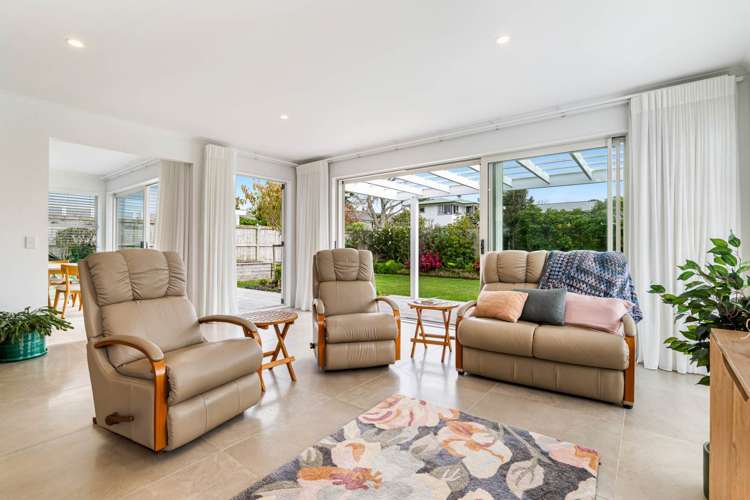 16 Kukuwai Avenue Red Beach_10