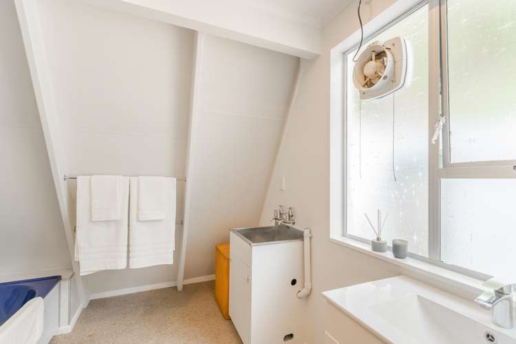 82a Raumati Road Raumati Beach_12