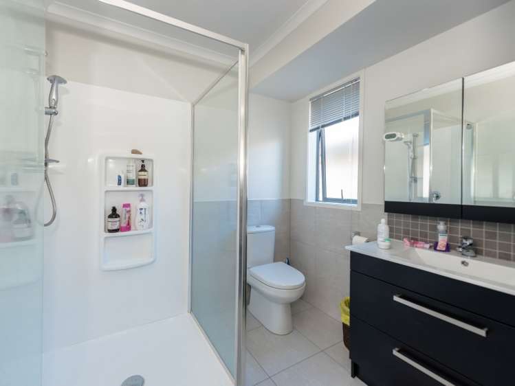 37 Moonlight Drive Rototuna North_10