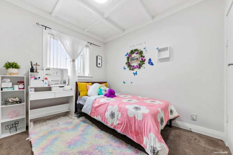 3208a Great North Road New Lynn_13