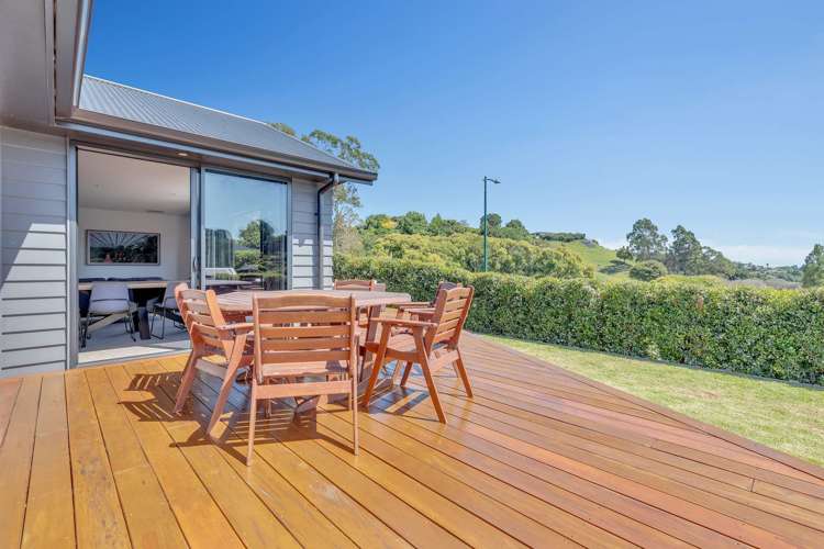 90 Adler Drive Ohauiti_16