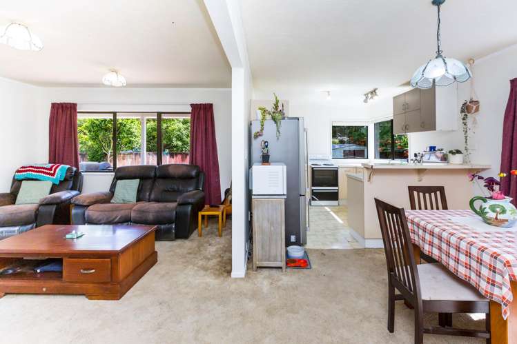 25b Memphis Grove Totara Park_21