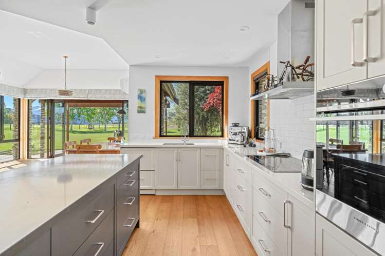 38 Sarginson Lane Wanaka_2