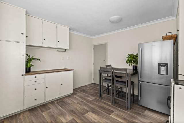 11 Cranby Crescent Onekawa_4