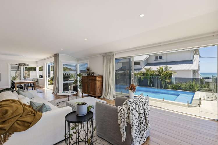 24 Nobs Line Strandon_17