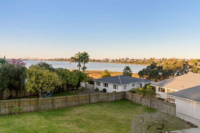 Title Issued, Build Ready, Water Views!