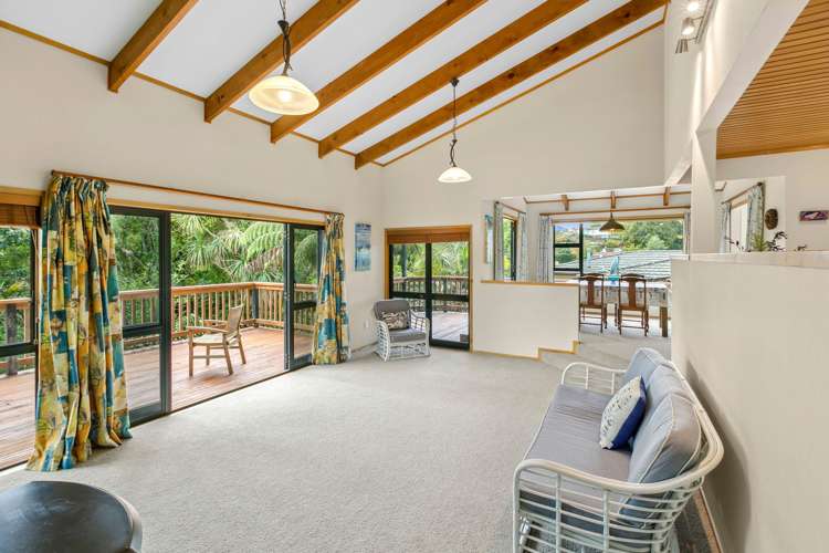 10 Redwood Crescent Westown_8