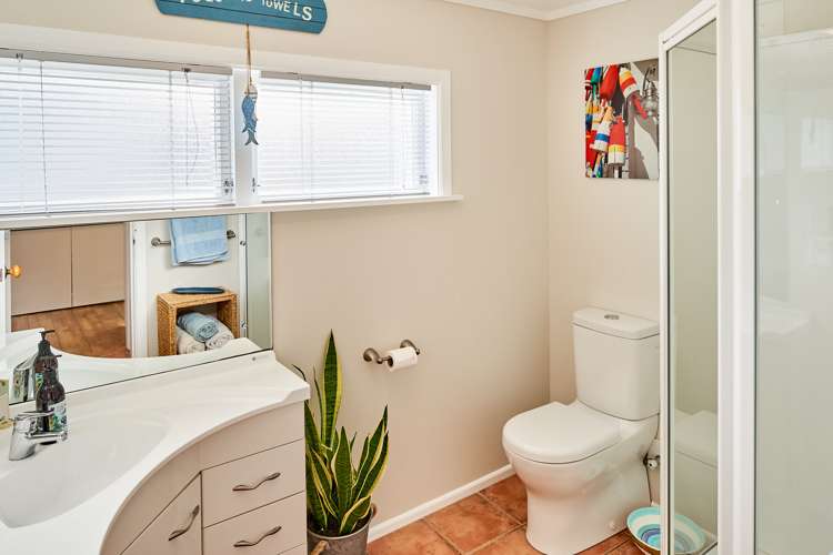 93 Marine Parade Paraparaumu Beach_5