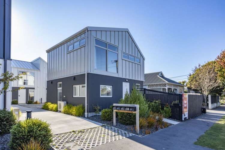 1/266 Selwyn Street_0