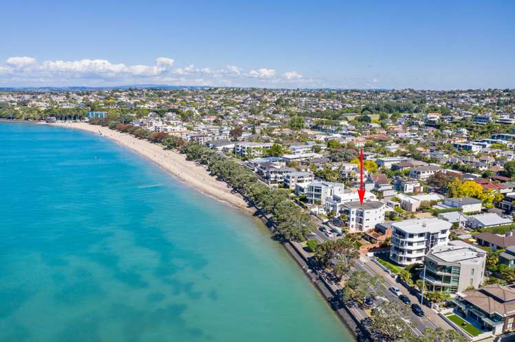 2/211 Tamaki Drive Kohimarama_6