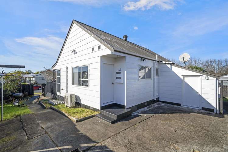 1/2 Kennington Drive Clendon Park_9