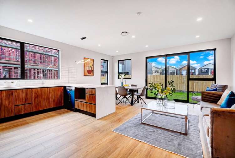 15 Sails Road_2