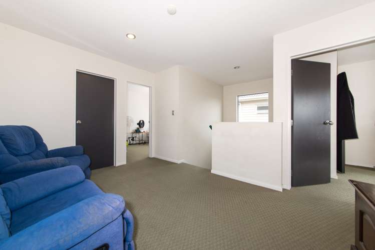 18 Riverglade Parkway Te Atatu South_16