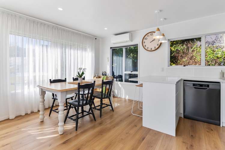 52 Bayview Road Browns Bay_3