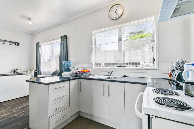 326 Roscommon Road Clendon Park_5