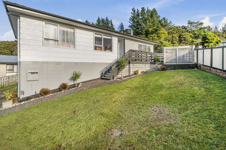 21 Newburn Grove Wainuiomata_14