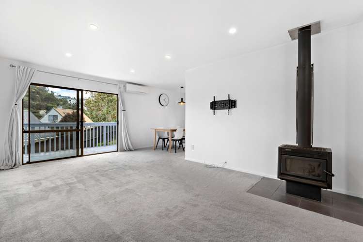 1/11 Jenanne Place Totara Vale_1