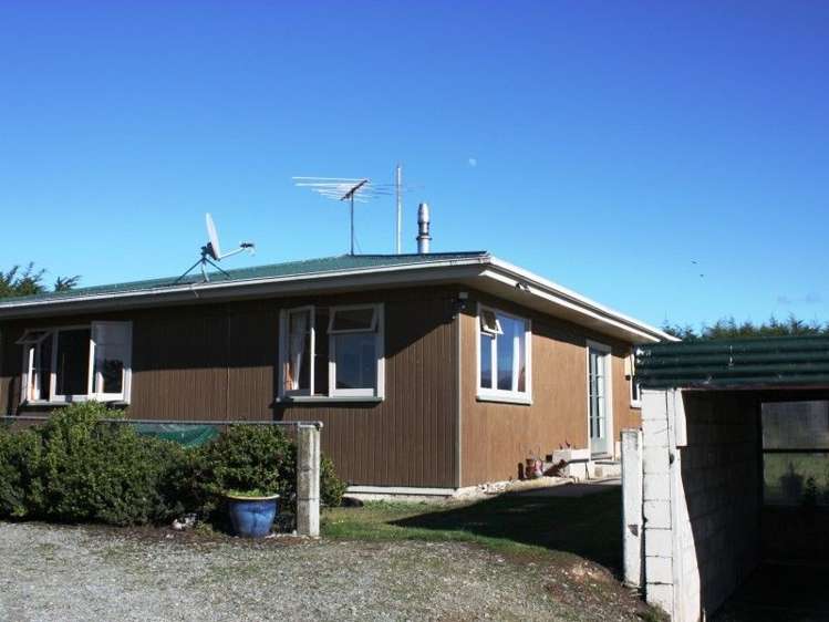 7 Cemetery Road North Clinton and Surrounds_17