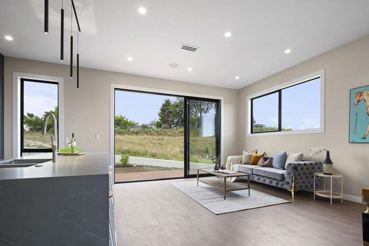 20 Awanui Road Red Beach_11