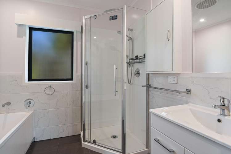 1422 Manawahe Road Manawahe_14