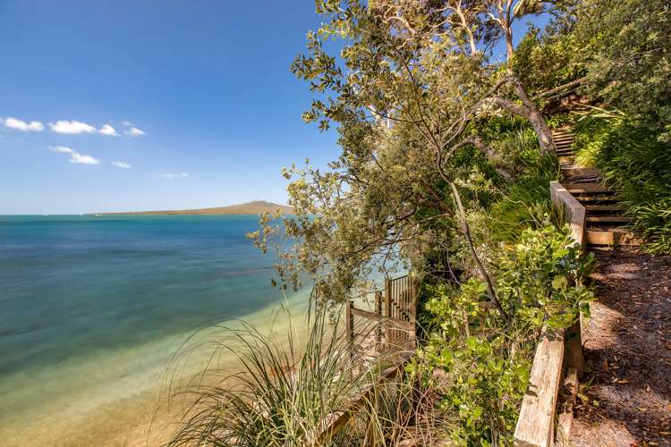 16 Seacliffe Avenue Belmont_10