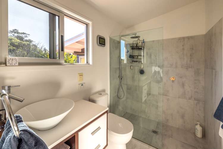 3 George Street Surfdale_23