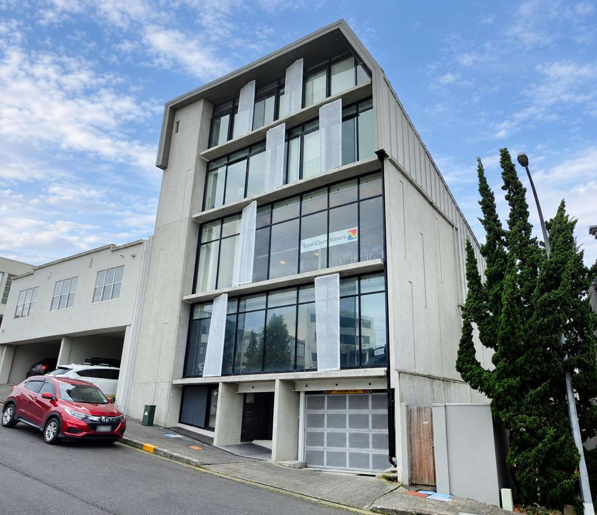 Unit 2/18 Railway Street Newmarket_0