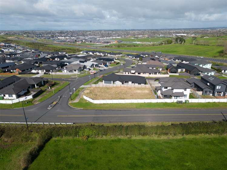 2 Waireka Road Rototuna North_9