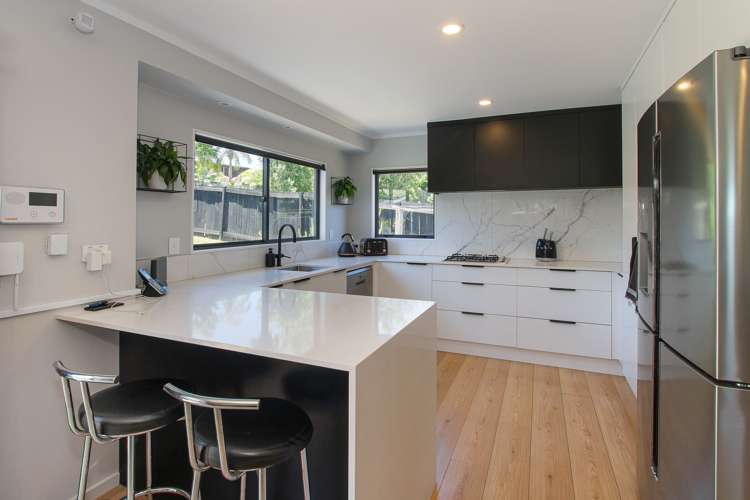 17 Donald Street Stanmore Bay_7