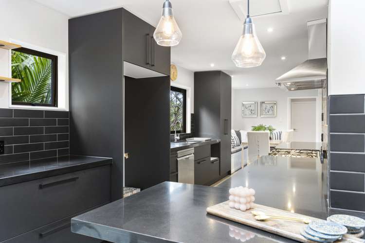 155 Huia Road Titirangi_3