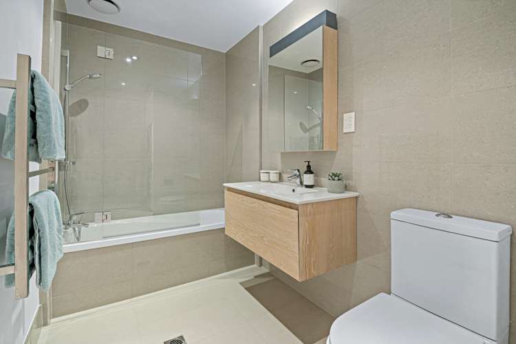 210/2 Bluegrey Avenue Stonefields_14