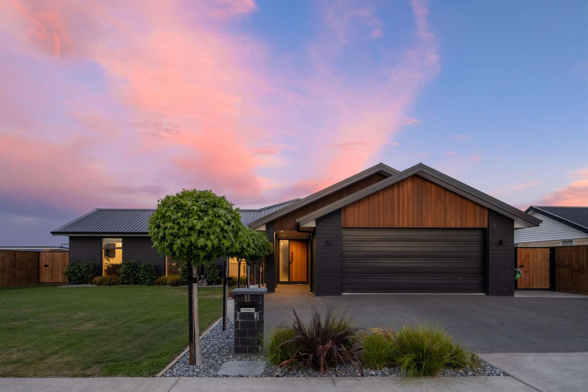 11 Kittyhawk Road Burleigh_0