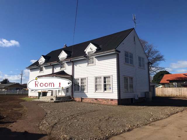 ROOM 1/225 Saint George Street 10695_1