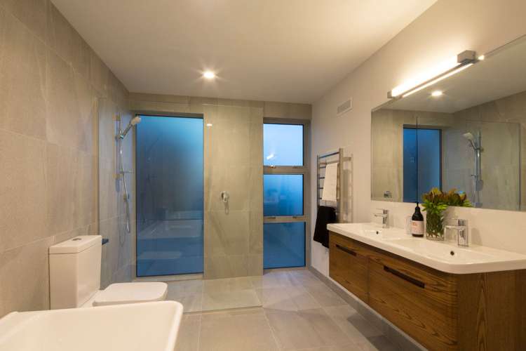 82 Cedar Drive Kelvin Heights_10