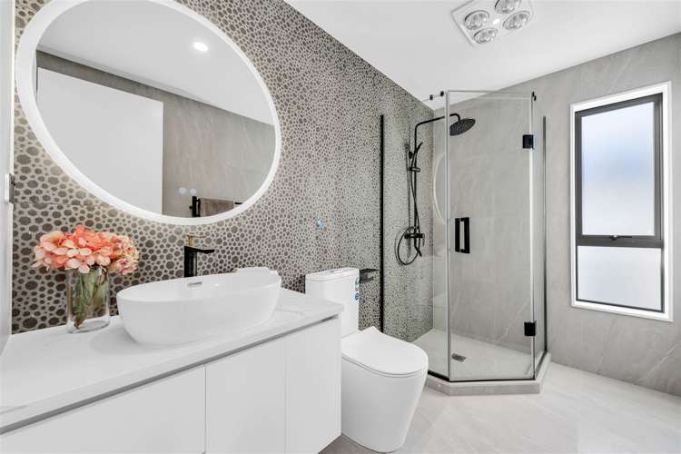 17 Tullymore Drive Flat Bush_27