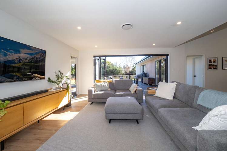 9 Redhaven Rise Netherby_10