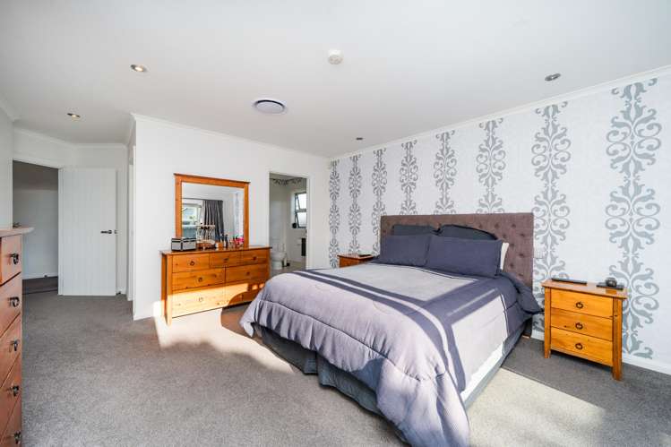 26 Chestnut Close Kelvin Grove_17