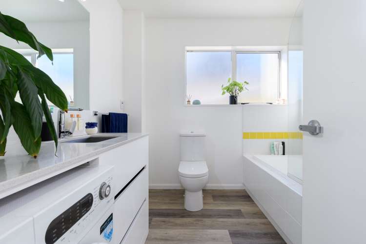 22 Seaview Road Otumoetai_22