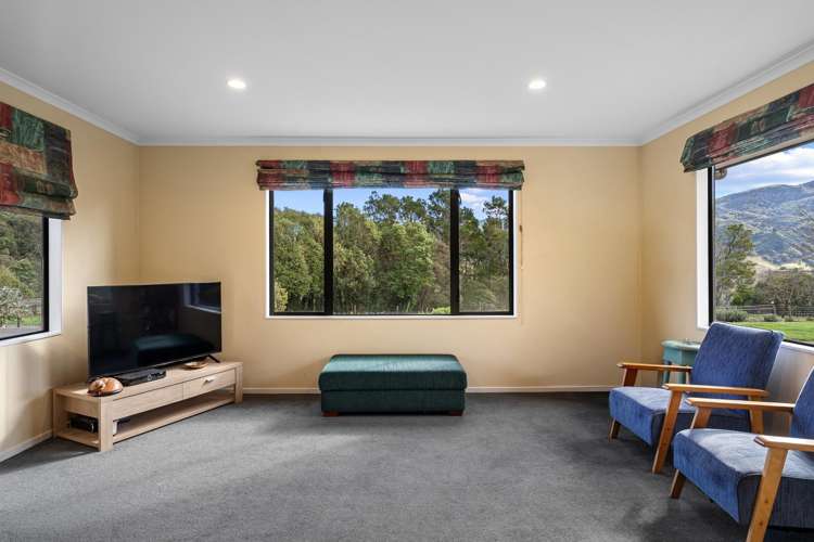 128 and 128a Ross Road Hira_15