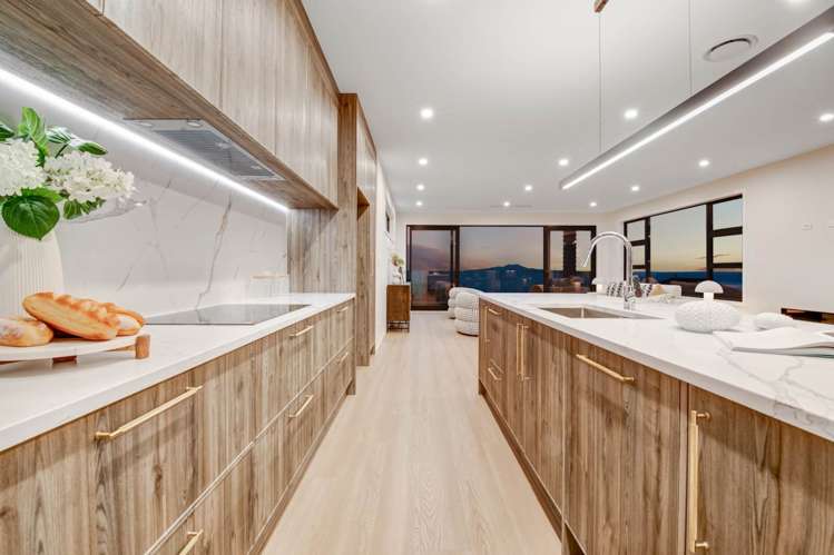 31 Churchill Road Murrays Bay_13