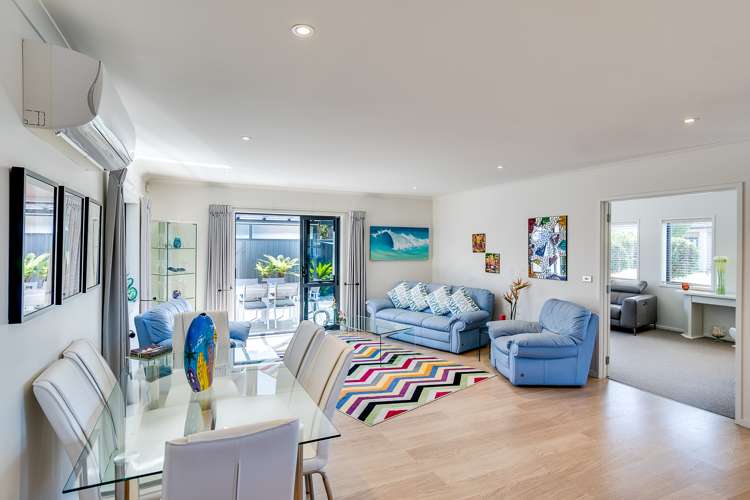 11 Portland Place Poraiti_5