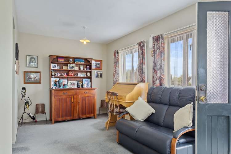 7 Tipapa Place Greta Valley_8