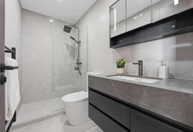 24D Thorp Street St Johns_13