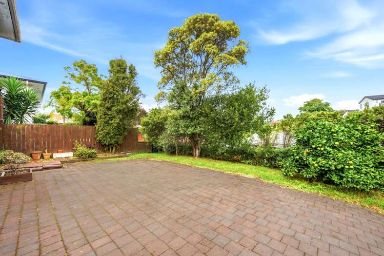 2/2/14 Hogans Road Glenfield_21